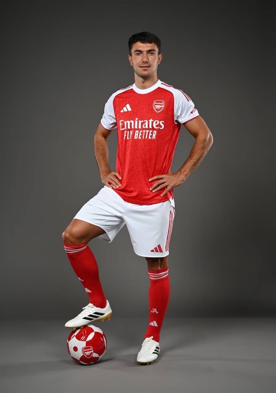 奥卡福尔抱怨没入选国家队，扎卡：有时候你得闭嘴去努力工作（奥卡福尔不满落选国家队，扎卡回怼：少说话，多干活）